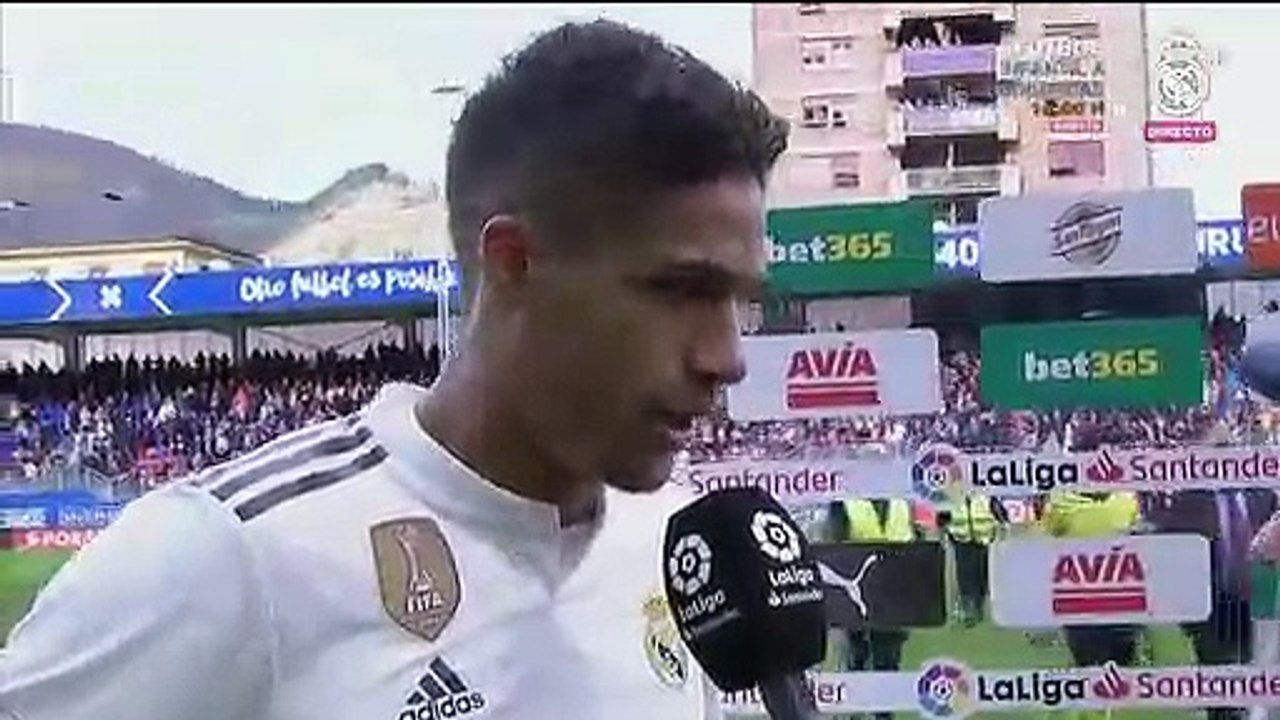 Varane: "Es un problema colectivo, no hemos estado ni cómodos ni unidos"