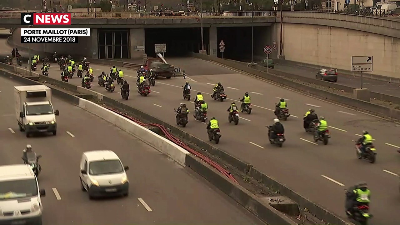 Opération escargot des gilets jaunes sur le périphérique parisien