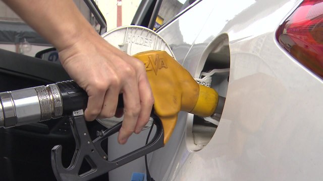 휘발유 가격 3주 만에 143원 하락...연초 수준 / YTN