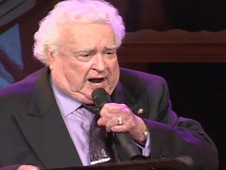 Bill & Gloria Gaither - When God's Chariot Comes