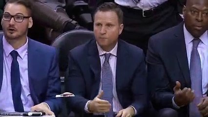 Le pauvre Scott Brooks se prend un énorme vent
