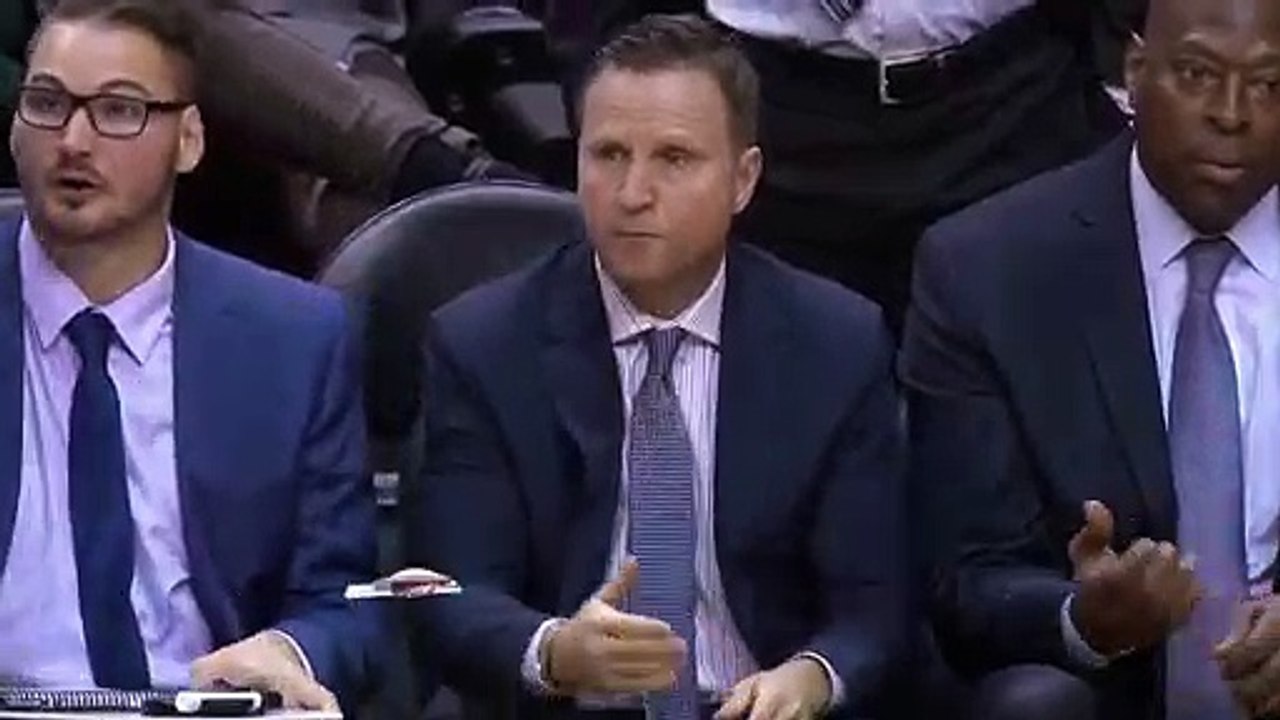 Le pauvre Scott Brooks se prend un énorme vent