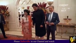 Mahatirs wife asking Imran Khan Excuse me, can I hold your hand- So cute