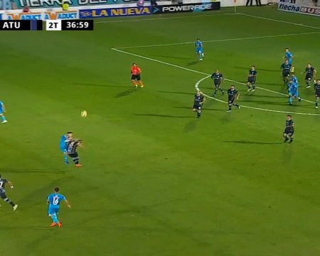 لقطة: الدوري الأرجنتيني: رودريغيز يصعق بلغرانو بهدف خاطف للأنفاس مؤكّدًا فوز توكومان