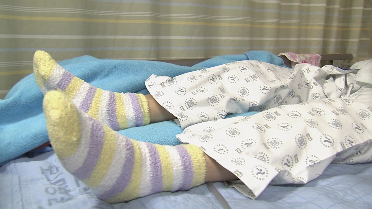 골다공증 고관절 골절 사망률 높아...고령자 '조심' / YTN
