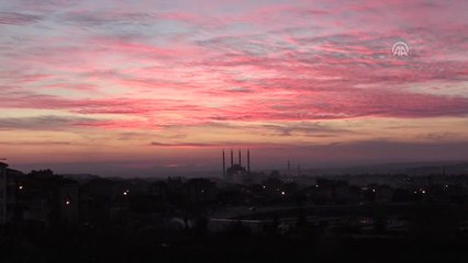Selimiye Camisi'nin Gün Batımındaki Görüntüsü Büyüledi