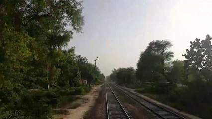 Tải video: Train Videos | Train Driving From  Sehjowal To Renala Railway Station | Cab Ride In HGMU - 30 Locomotives| Live Trains Running On Track | Videos Of Trains