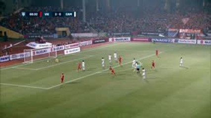 لقطة: كأس سوزوكي: المتألّق فان دوك يؤكّد فوز فييتنام أمام كمبوديا