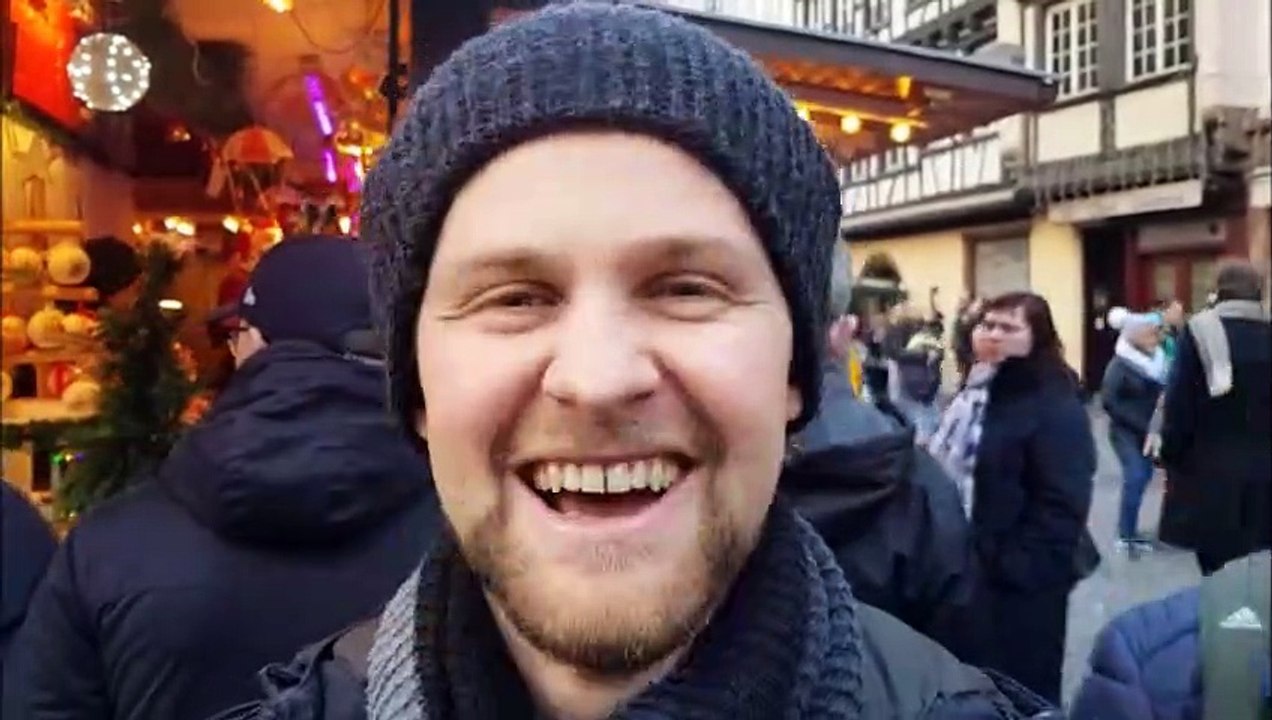 Strasbourg : rencontre avec les premiers visiteurs du Marché de Noël