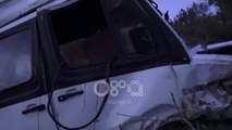 Ora News - Fushë-Krujë, furgoni del nga rruga, dy të vdekur, plagosët një fëmijë