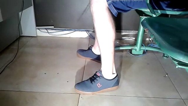 Choque apreende revólver com munições e detém homem