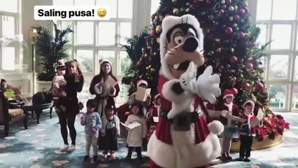 Zia singing jingle bells