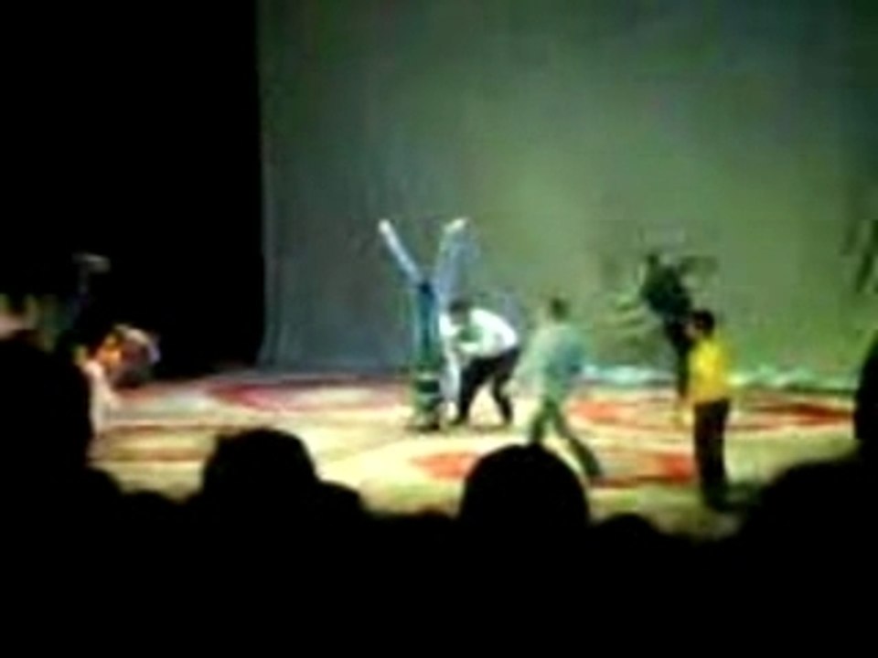 TAOUB (Cirque acrobate Marocain)