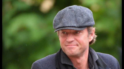 L’année compliquée de Laurent Delahousse après la mort de Jean d’Ormesson