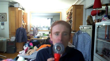 Wiwi égratigne "fake love" de BTS