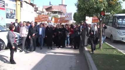 Kadınlar Şiddete Karşı "Turuncu Çizgi" Çekti