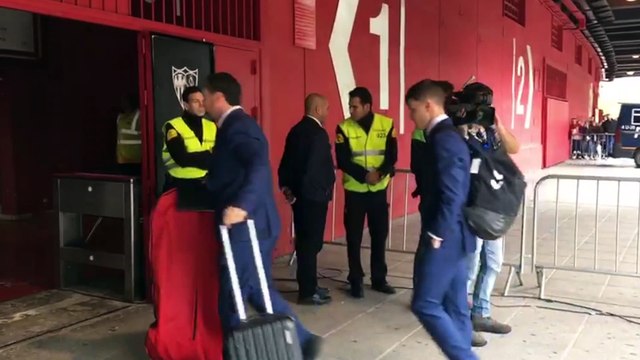 Sevilla-Valladolid: Llegada del Valladolid al Ramón Sánchez Pizjuán