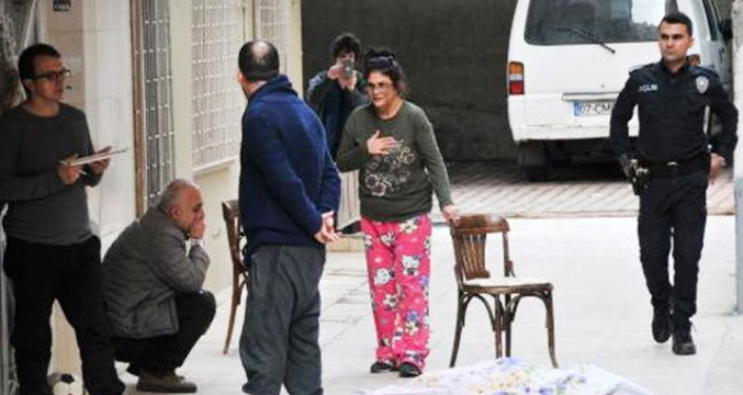 Yapma Anne Diyen Oğlunu Dinlemeyen Kadın, 6'ncı Kattan Ölüme Atladı