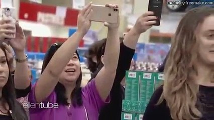 Ellen & Michelle Obama Go to Costco