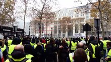 7- 'Macron démission', Gilets jaunes