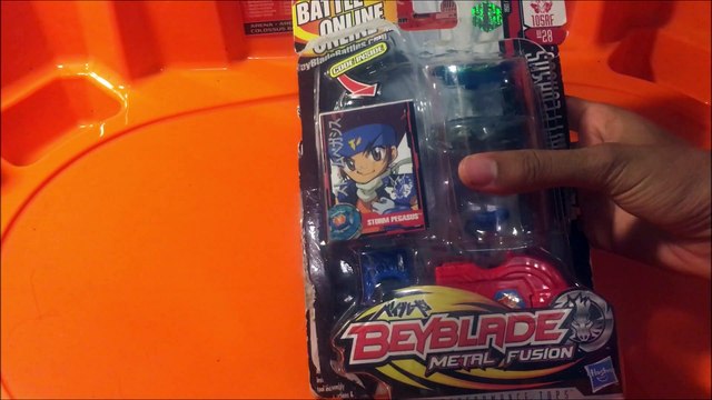 Storm Pegasus 105 RF unboxing! | Hasbro Beyblade Metal Fusion!