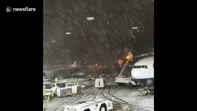 Winter Storm Bruce forces delays and cancellations at Chicago airport