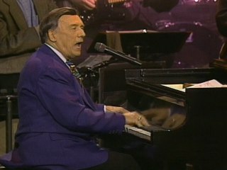 Bill & Gloria Gaither - If The Lord Wasn't Walking By My Side (Live)