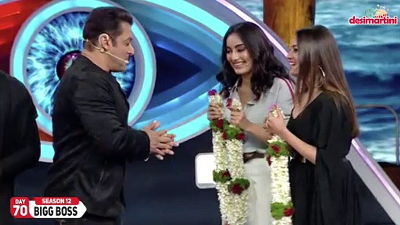 Bigg Boss 12 Day 70 Updates | सृष्टि रोड़ हुई घर से बेघर !