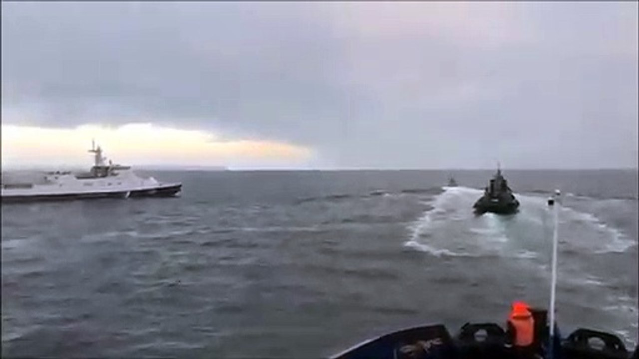 The military ship of the Russian Federation rammed a tug of Naval Forces of Ukraine in the Sea of Azov