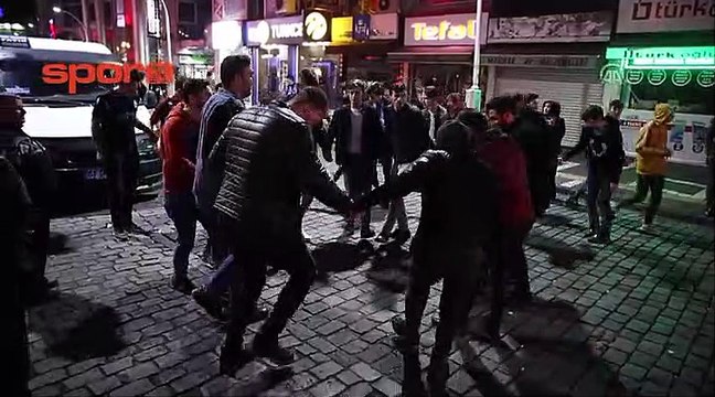 Trabzonsporlular Fenerbahçe galibiyetini kutladı