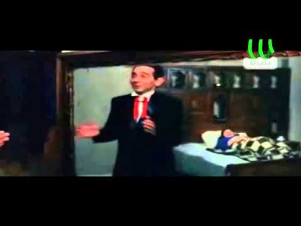 شوف الممثل مصطفي هريدي يغني لاحمد عدويه