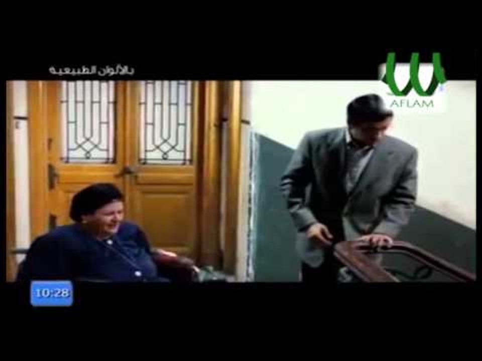 شوف بطل فيلم بالالوان الطبيعيه لابس ايه