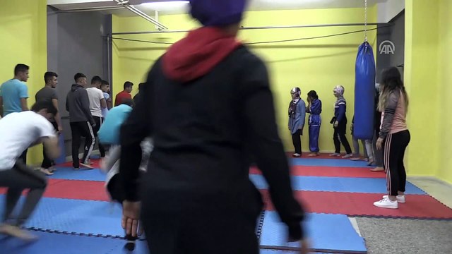 Milli antrenör çiftten Bitlis'te 'wushu sanda' eğitimi - BİTLİS