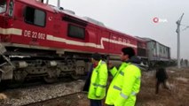 Sivas'ta Yük Treni İle Yolcu Treni Çarpıştı: 9 Yaralı
