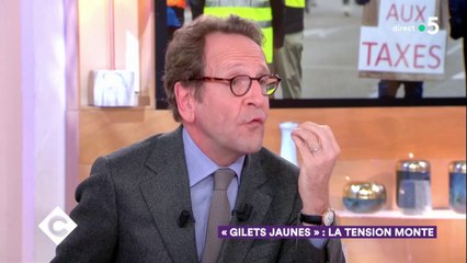 Gilets jaunes : la tension monte - C à Vous - 22/11/2018