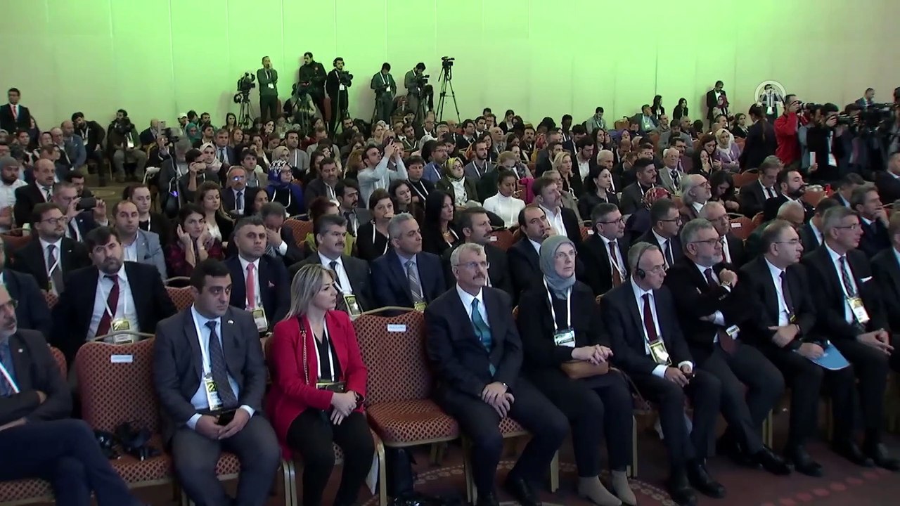 Erdoğan: 'Artık sadece alkol veyahut tütün bağımlılığı değil, elektronik bağımlılık çok daha büyük tehditleri oluşturuyor' - İSTANBUL