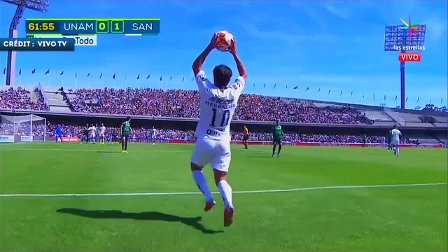 Le très joli but contre son camp de Doria au Mexique