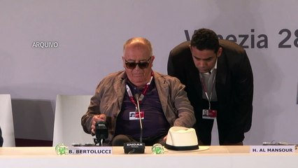 Morre cineasta italiano Bernardo Bertolucci