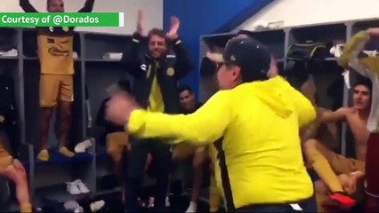 Maradona'dan soyunma odasında kutlama