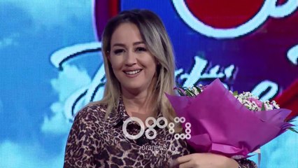 Lule surprizë në emision për Dajanën, ja çfarë mesazhi mbanin