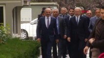 CHP Lideri Kemal Kılıçdaroğlu, Saadet Partisi Genel Başkanı Temel Karamollaoğlu'nu Ziyaret Ediyor