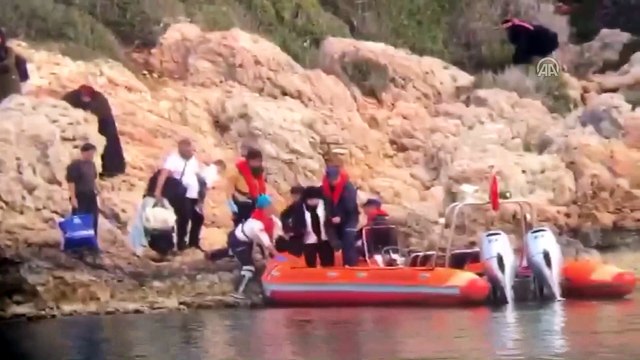 Yardım isteyen 24 düzensiz göçmen kurtarıldı - ANTALYA