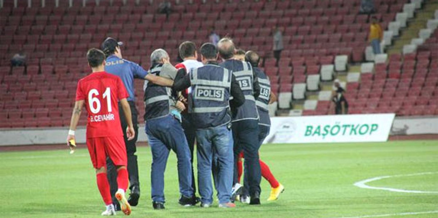 Yarıda Kalan Balıkesirspor - Ümraniyespor Maçı Kaldığı Yerden Devam Edecek!