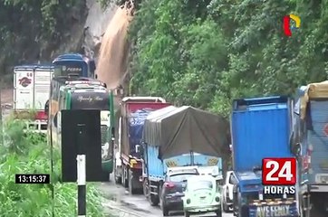 Download Video: Chanchamayo: intensas lluvias impiden el tránsito vehicular en la Carretera Central