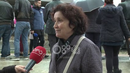 Ora News - Vijon rezistenca e banorëve të Astirit