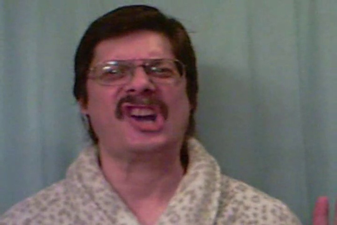 922. KILLER THRASHER SHARK DOESN'T BITE YOU IN HALF . IT KILLS YOU THIS WAY FIRST? THE ONLY SPECIES OF SHARK THAT DOSE THIS.