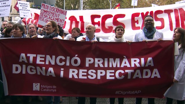 Un millar de médicos claman en Barcelona por una Atención Primaria digna