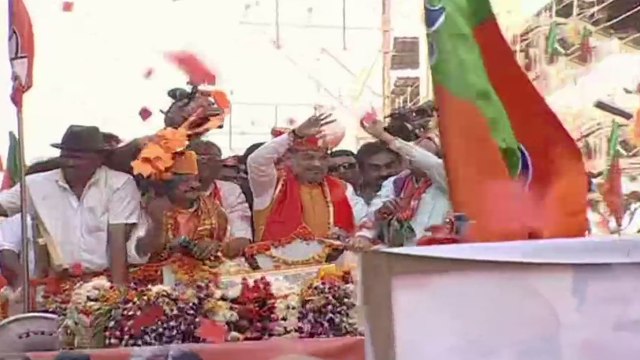 MP Election 2018: Amit Shah holds massive roadshow in Indore | OneIndia News