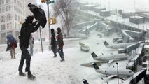 America Snow Storm : 1600 Flights हुई Cancel, करोड़ो लोगों के जनजीवन पर बुरा असर | वनइंडिया हिंदी
