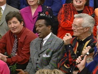 Bill & Gloria Gaither - This Great Caravan Keeps Rolling Along